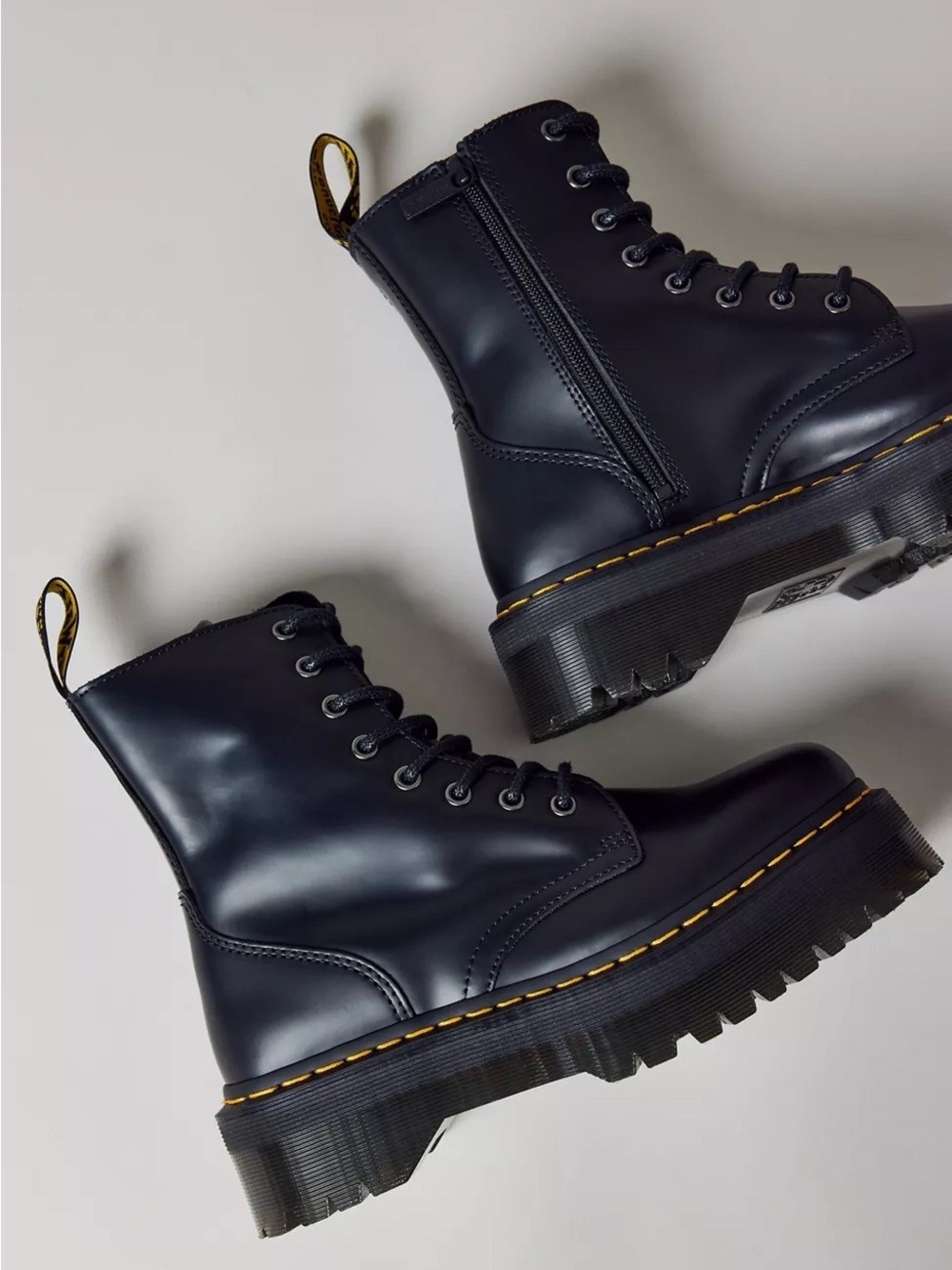 Doc Marten Jadon Platform 8 Eyelet Boots in Black